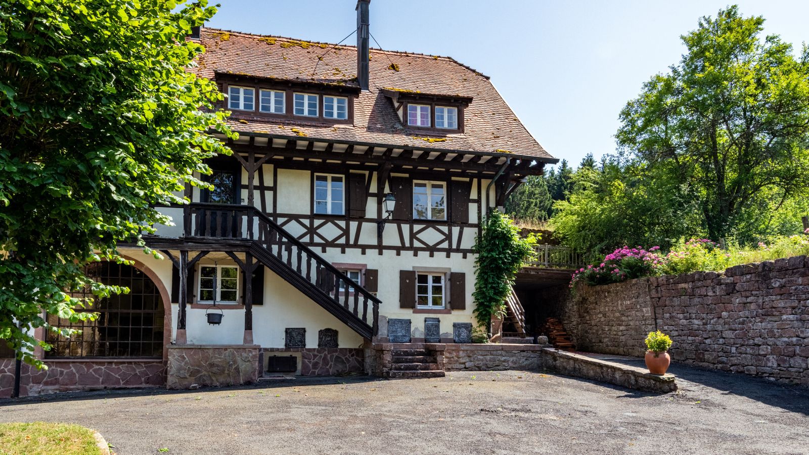 Ehemalige Abtei mit Anwesen, Saint-Martin im Elsass