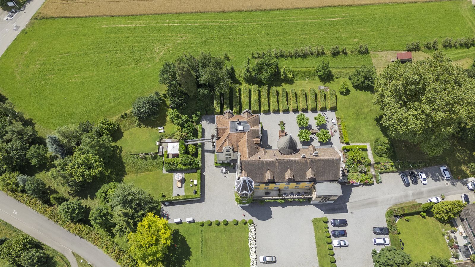 Für Visionäre, Private und Unternehmer aus der Schweiz und dem Ausland